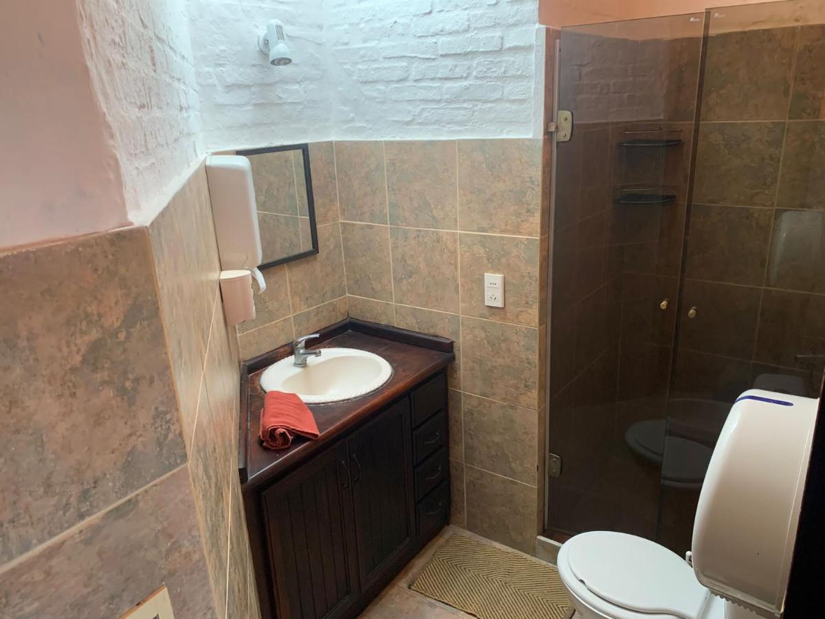 לה פדררה Piedra Alta Hostel & Suites מראה חיצוני תמונה