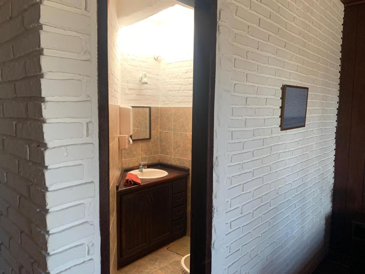 לה פדררה Piedra Alta Hostel & Suites מראה חיצוני תמונה