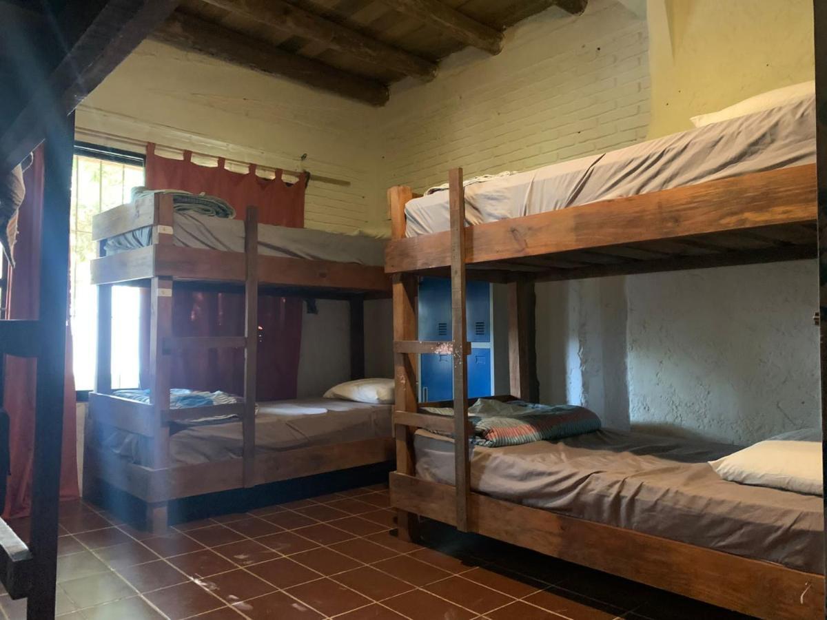 לה פדררה Piedra Alta Hostel & Suites מראה חיצוני תמונה