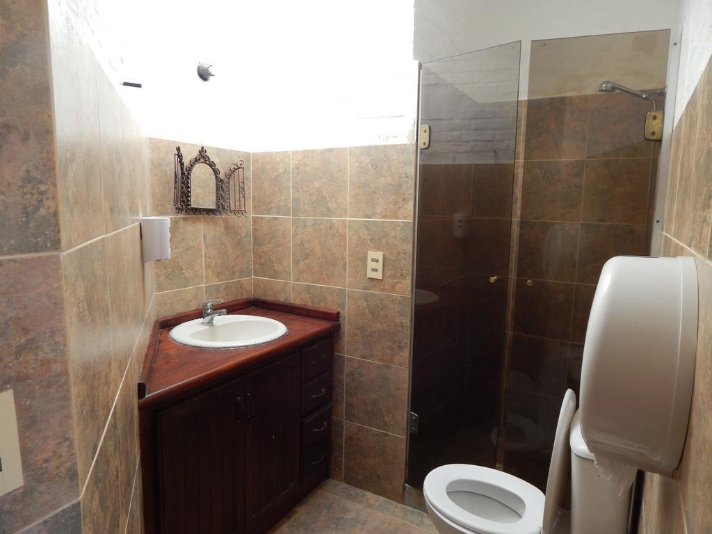 לה פדררה Piedra Alta Hostel & Suites מראה חיצוני תמונה